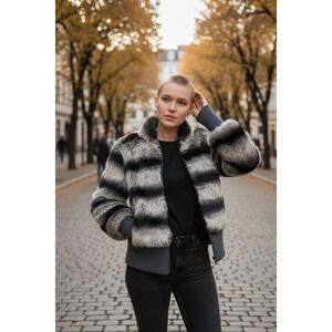 RLZ Faux Fur S Bomber Jacket Black Gray Striped‎ Zip Front Ribbed Hem Moto Crop